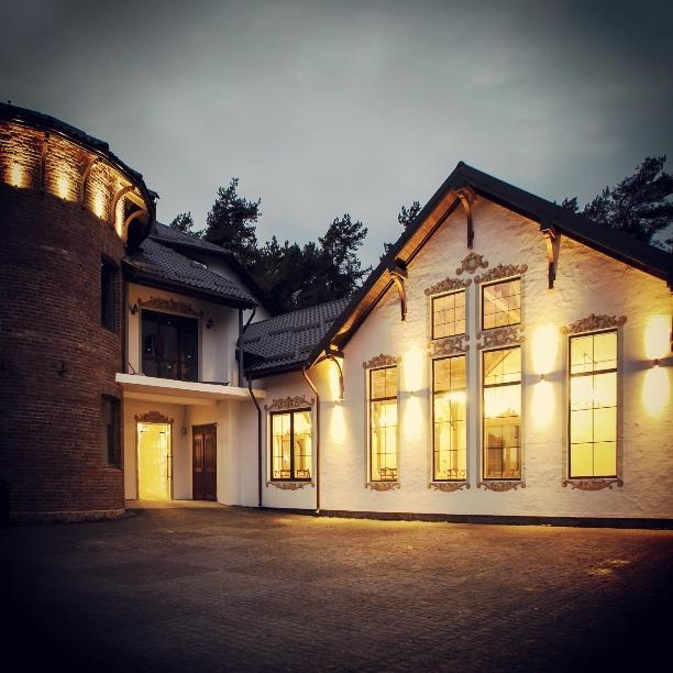 Shpatser Hotel Bryukhovychi Exterior photo