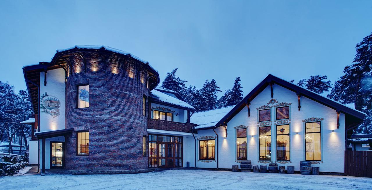 Shpatser Hotel Bryukhovychi Exterior photo